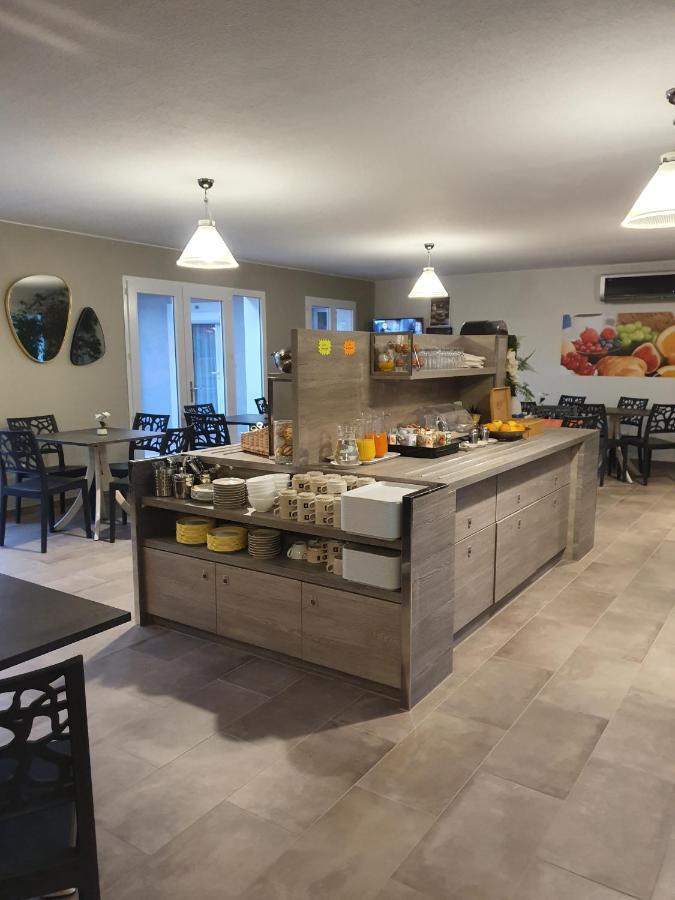 Hotel Saint Louis Le Thor